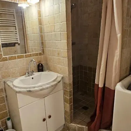 Lemon House Location With View