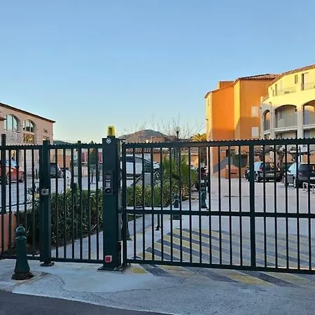 Lemon House Location With View *